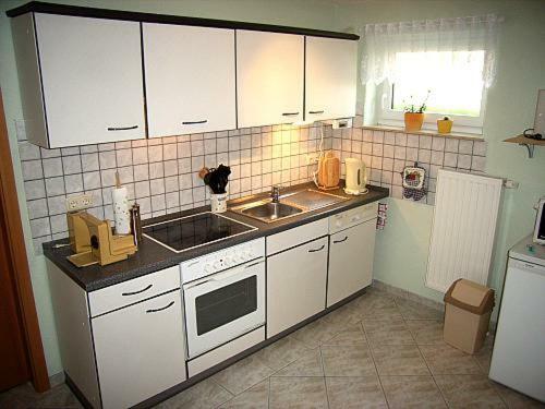 Ferienwohnung "Am Fechtertor- Eingang Zum Schlosspark" Putbus Ngoại thất bức ảnh