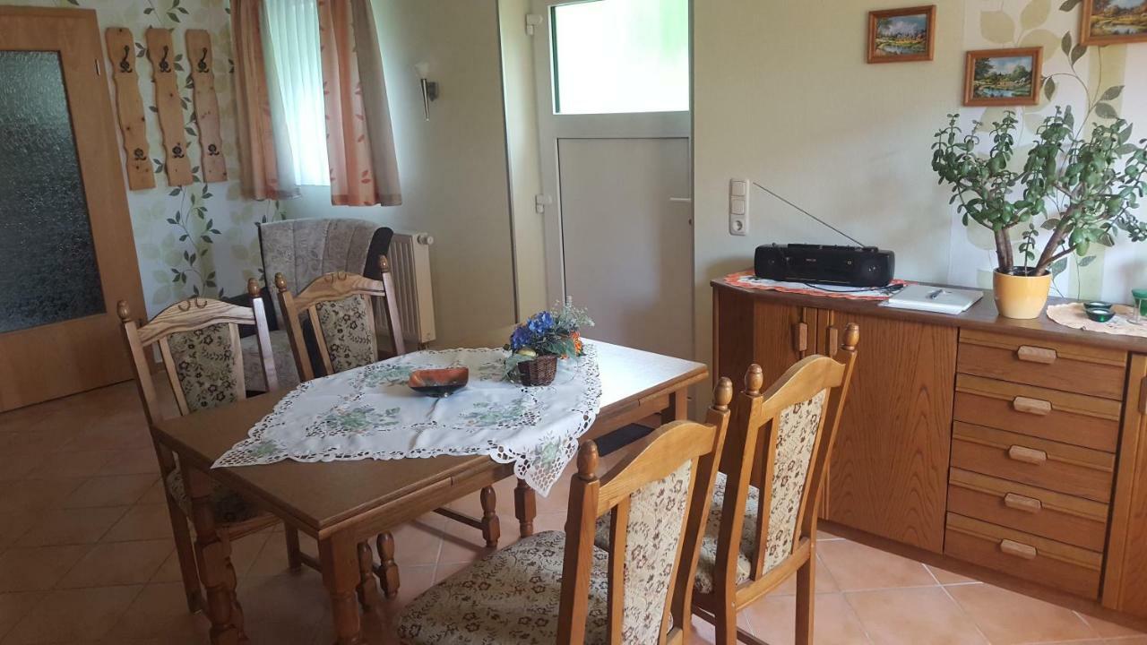 Ferienwohnung "Am Fechtertor- Eingang Zum Schlosspark" Putbus Ngoại thất bức ảnh